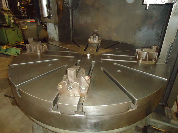 62" - 4 JAW CHUCK KING ... VERT. TURRET LATHE